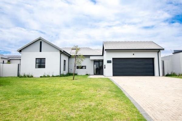 Willowbrook Estate Property Guide - Fraser Bond London