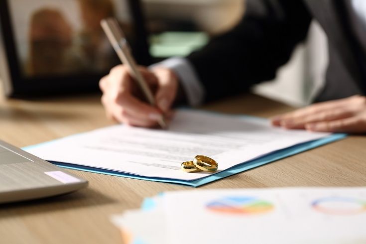 Legal Advice for Divorce Property Settlement – UK Guidance & Support