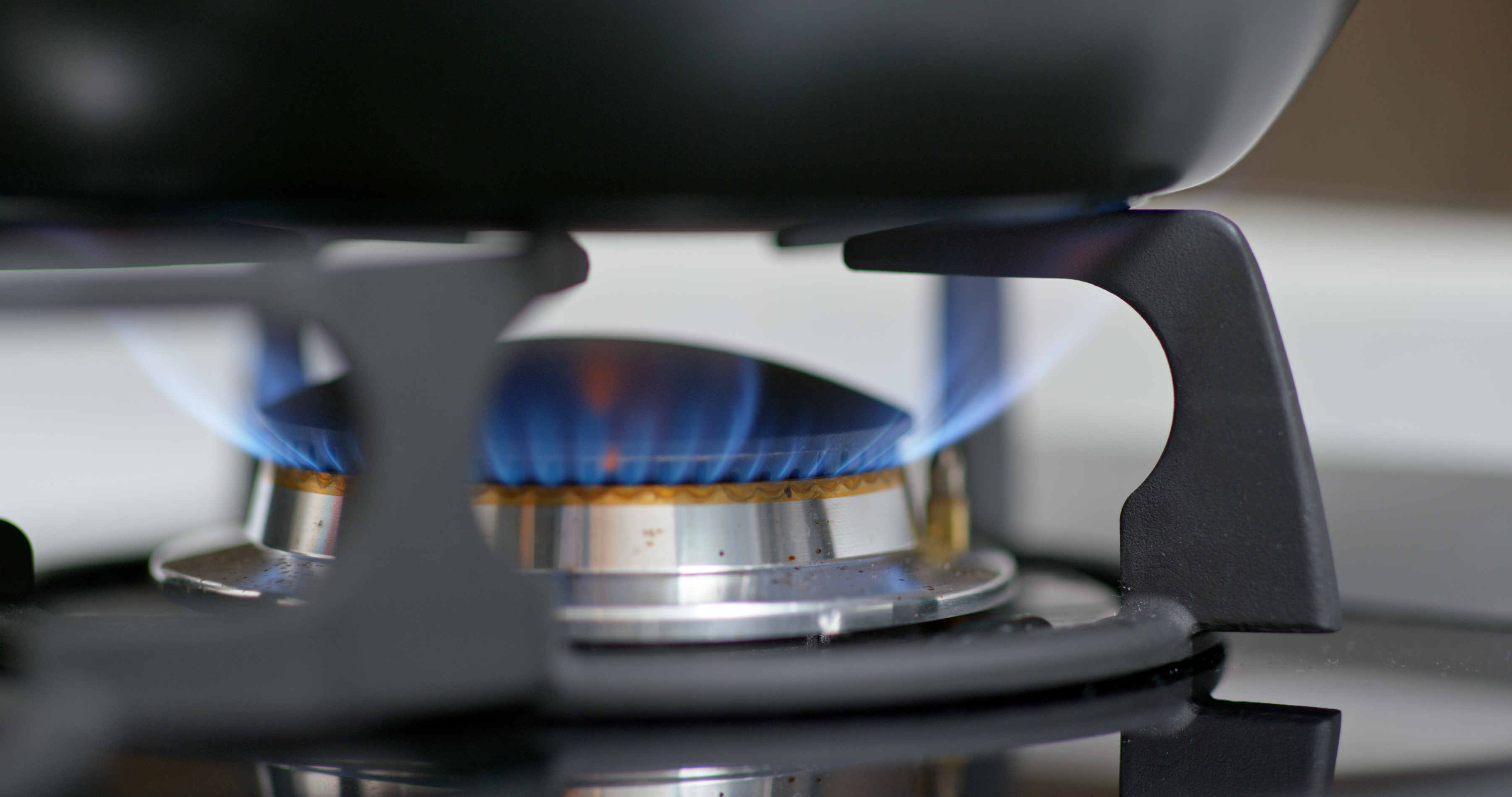 How to Check if Your Gas Engineer Is Registered – UK Property Safety Guide