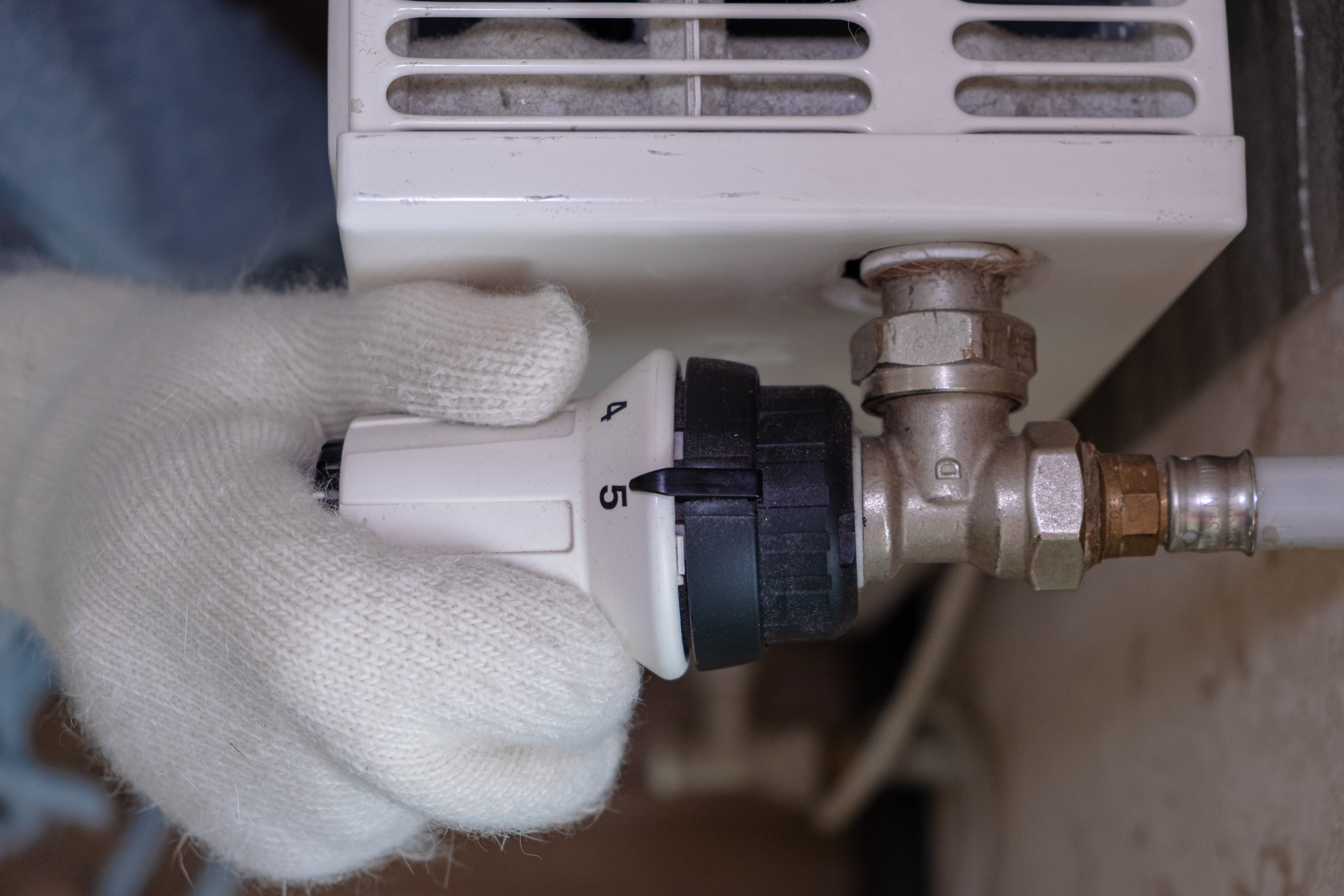 Hot Water Working but Not Heating – Common Boiler Issues in London Rental Properties