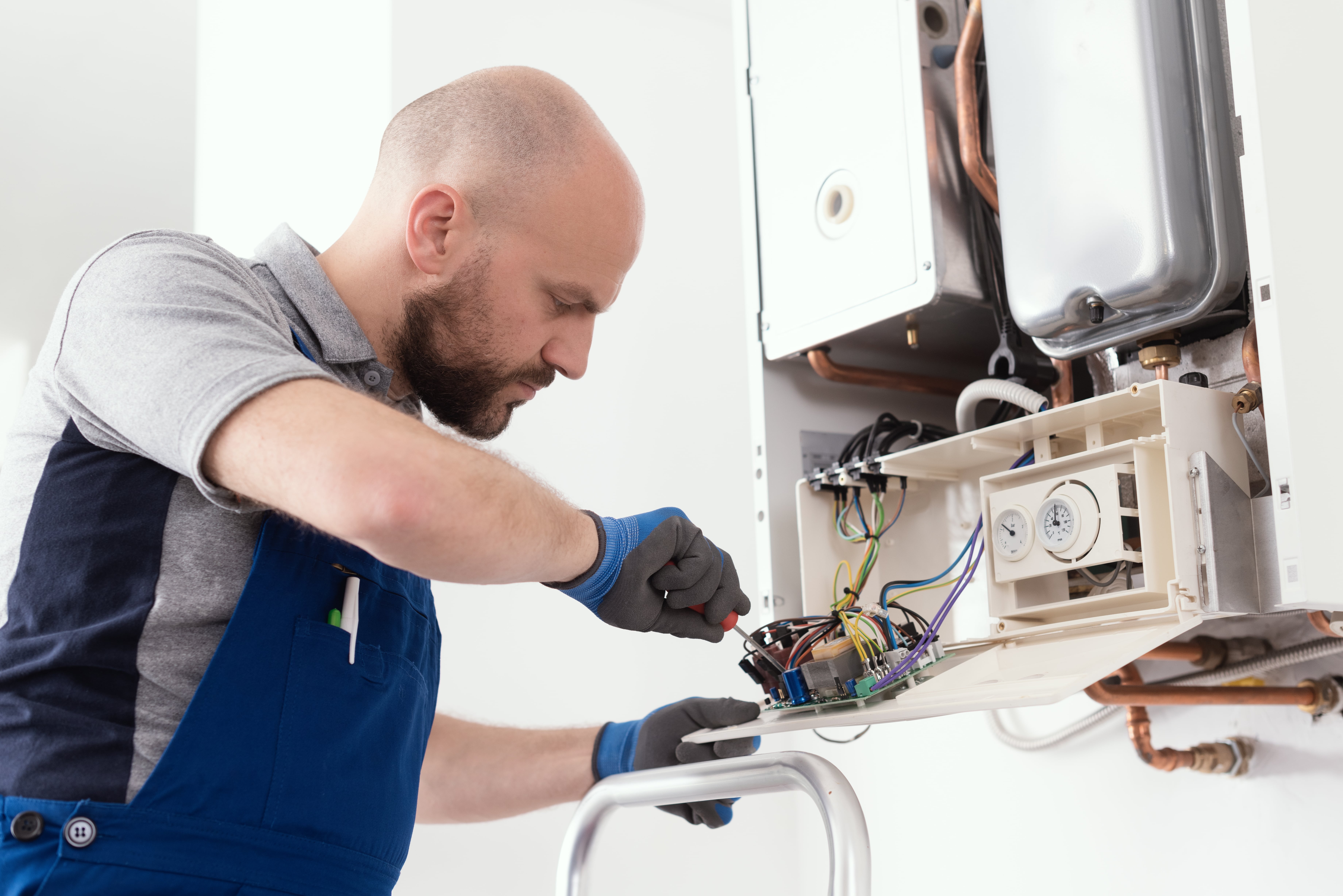 Boiler Repair Service in London – Certified Heating Solutions from Fraser Bond