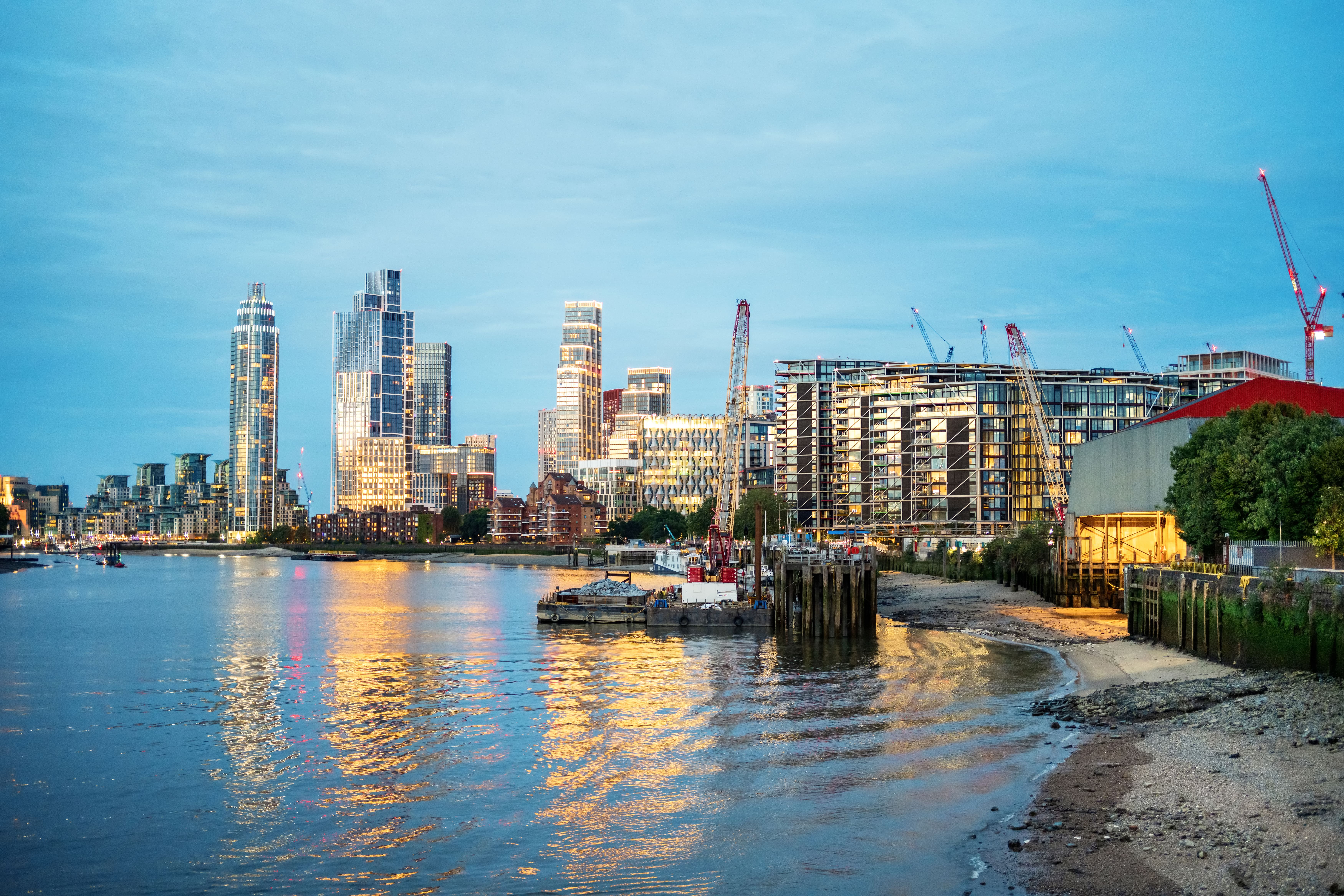 Best ROI London City Island Apartments – Investment Insight by Fraser Bond