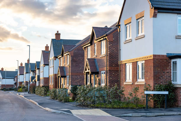 Residential Real Estate - A Complete Guide to Buying, Selling and Investing in London Homes