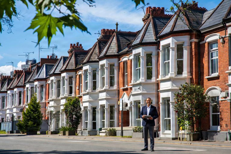 Residential Property Management Companies London - A Guide for Landlords and Investors