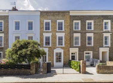 Choosing the Right Estate Agent in Kentish Town, London