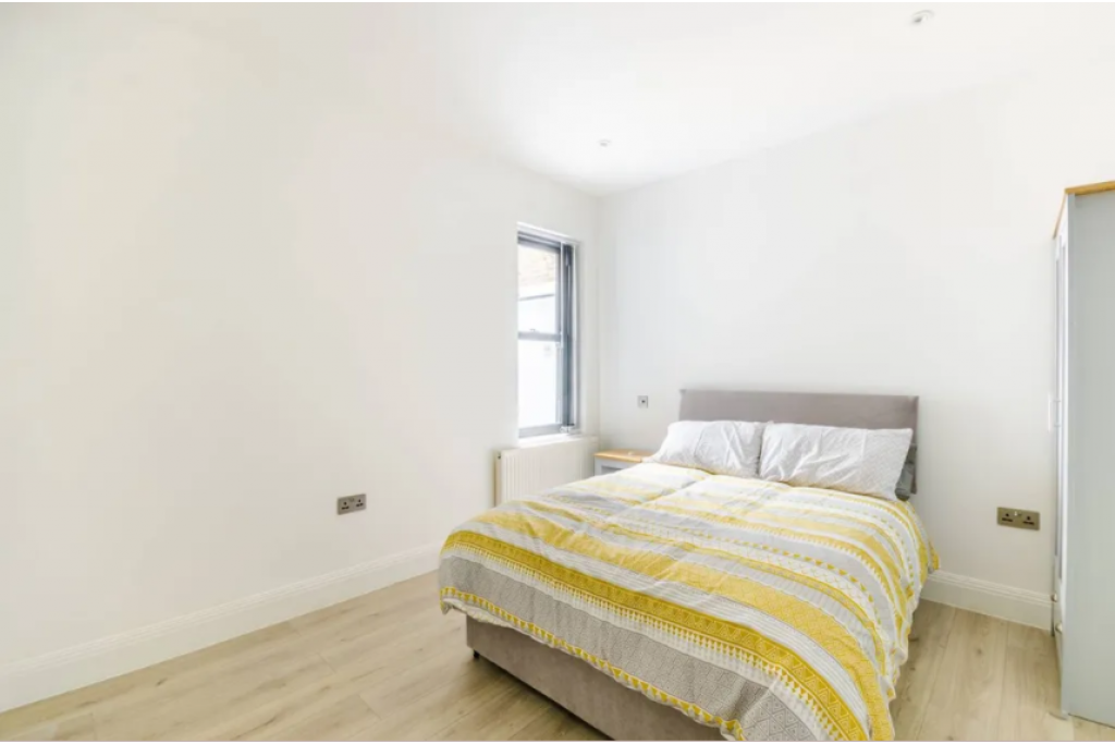 1 bed flat for sale Pirbright Road, Southfields, London SW18
