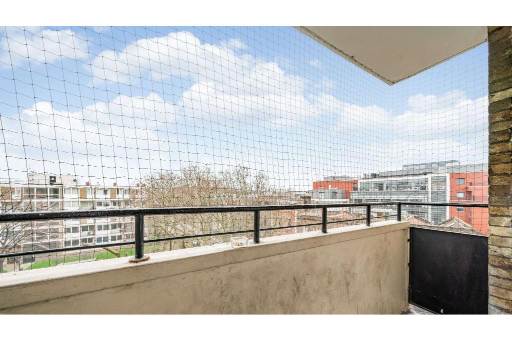 Flat for Rent at Grimthorpe House, EC1V 0BR