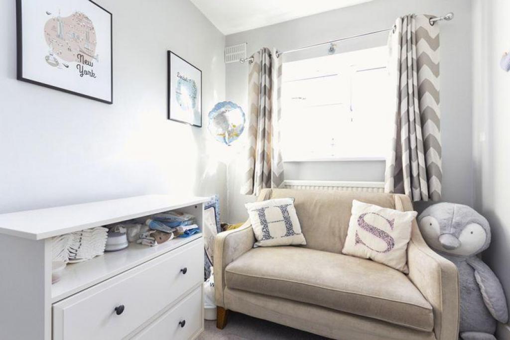 Charming 3-Bedroom End of Terrace House for Rent in Lee, London