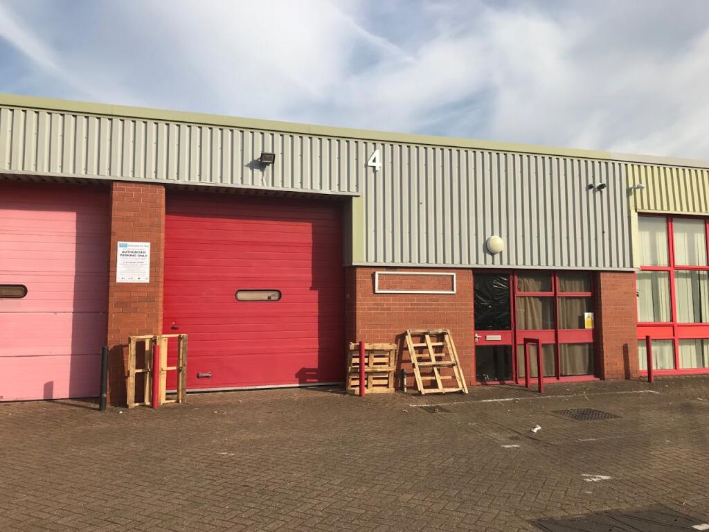 Warehouse to Lease in Watford