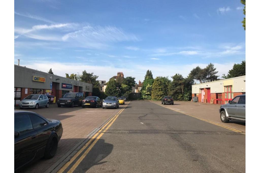 Warehouse to Lease in Watford