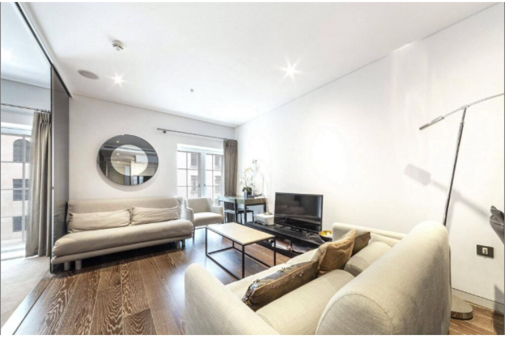 Luxury Two-Bedroom Apartment – City Views – £3,466pcm – Whitechapel High Street, Aldgate, London, E1
