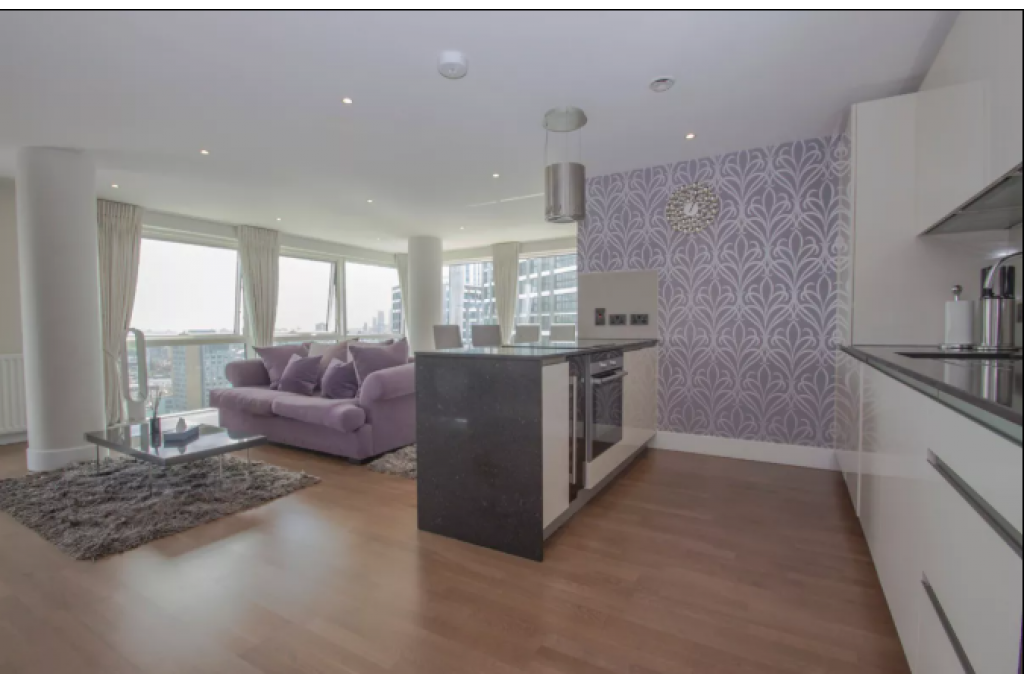 Luxury Two-Bedroom Apartment – City Views – £3,466pcm – Whitechapel High Street, Aldgate, London, E1
