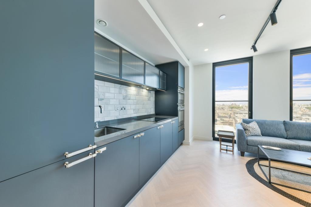 One Bedroom Apartment – Winter Garden – 1,000 sq ft –£3,466pcm – Sun Street