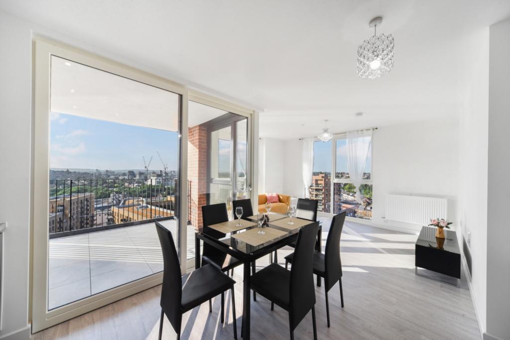 Two Bedroom Apartment with Reservoir Views – Hendon Waterside, – £2,383pcm