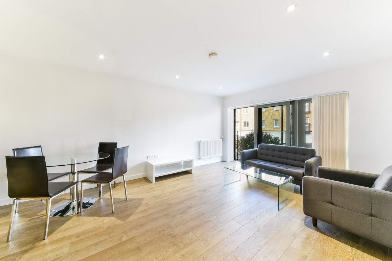 Luxury One Bedroom Apartment – Ben Jonson Road, Stepney Green, London, E1 – £2,101pcm