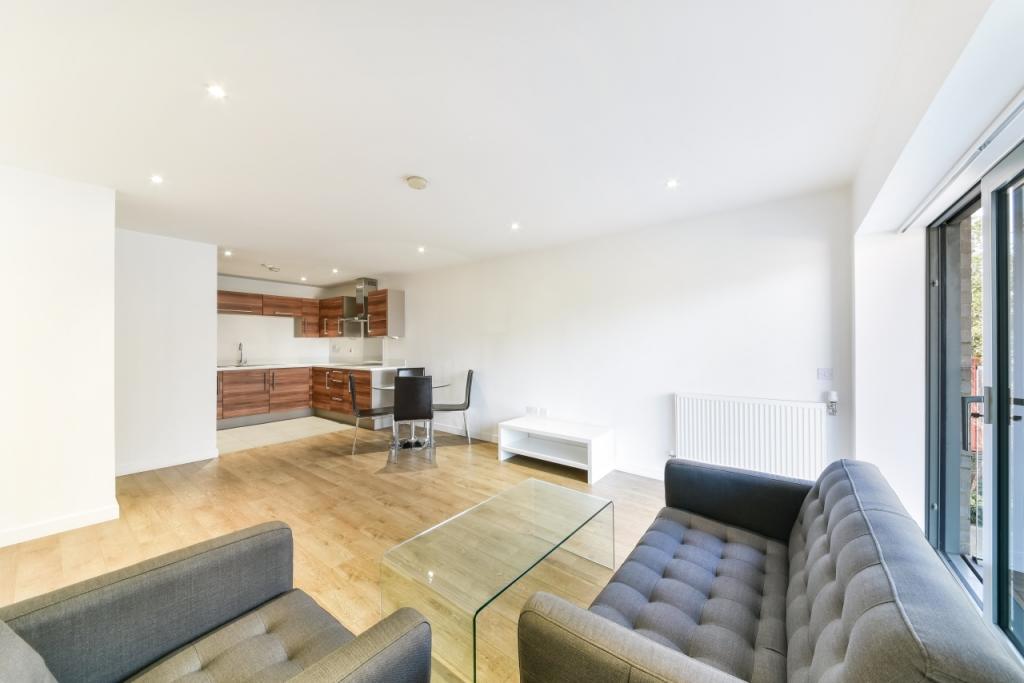 Luxury One Bedroom Apartment – Ben Jonson Road, Stepney Green, London, E1 – £2,101pcm