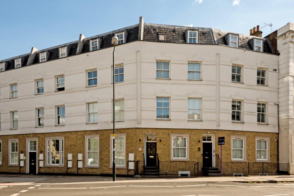 Luxury Two Bedroom Basement Apartment with Private Terrace/Garden in Maida Vale – £1,841pcm