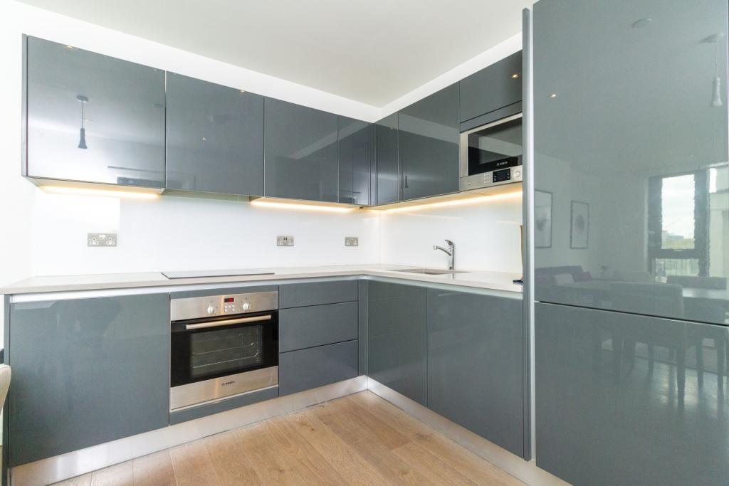 Luxury One Bedroom Apartment – £2,491pcm – St Gabriel Walk, Elephant & Castle, London, SE1