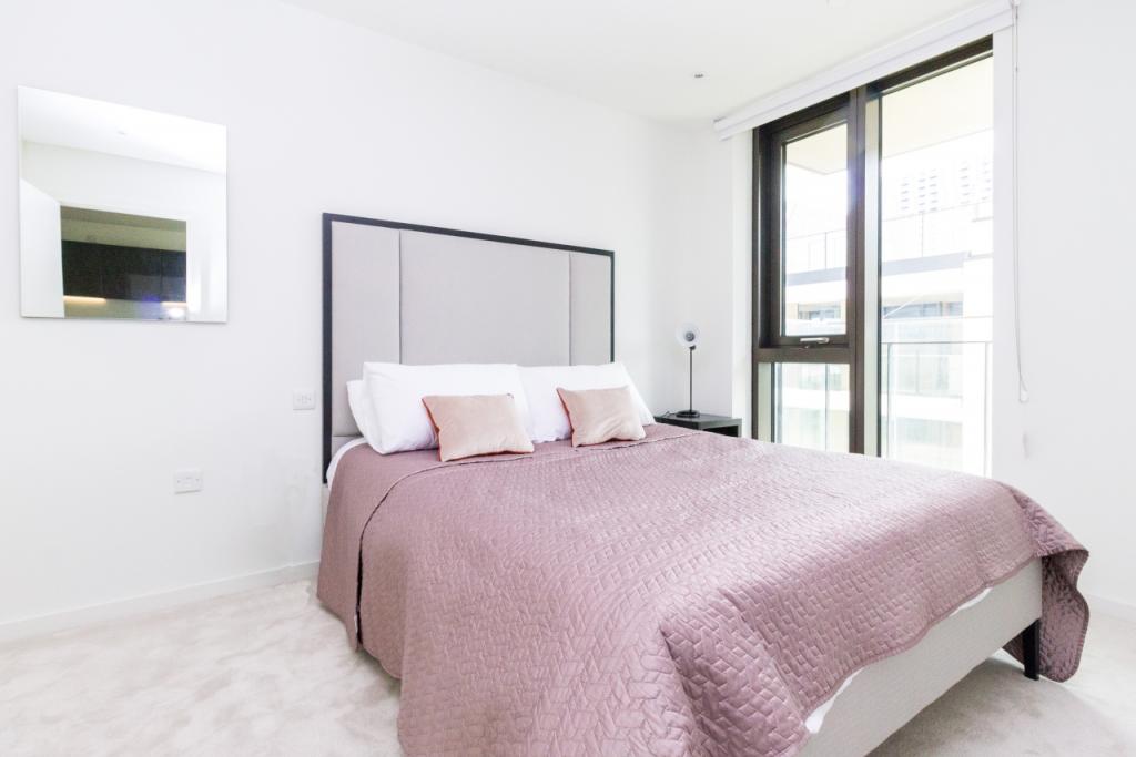 Luxury One Bedroom Apartment – £2,491pcm – St Gabriel Walk, Elephant & Castle, London, SE1