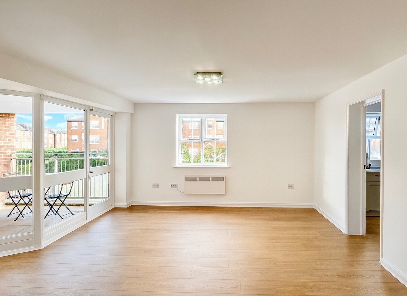 2 Bed Flat, Macmillan Way, SW17