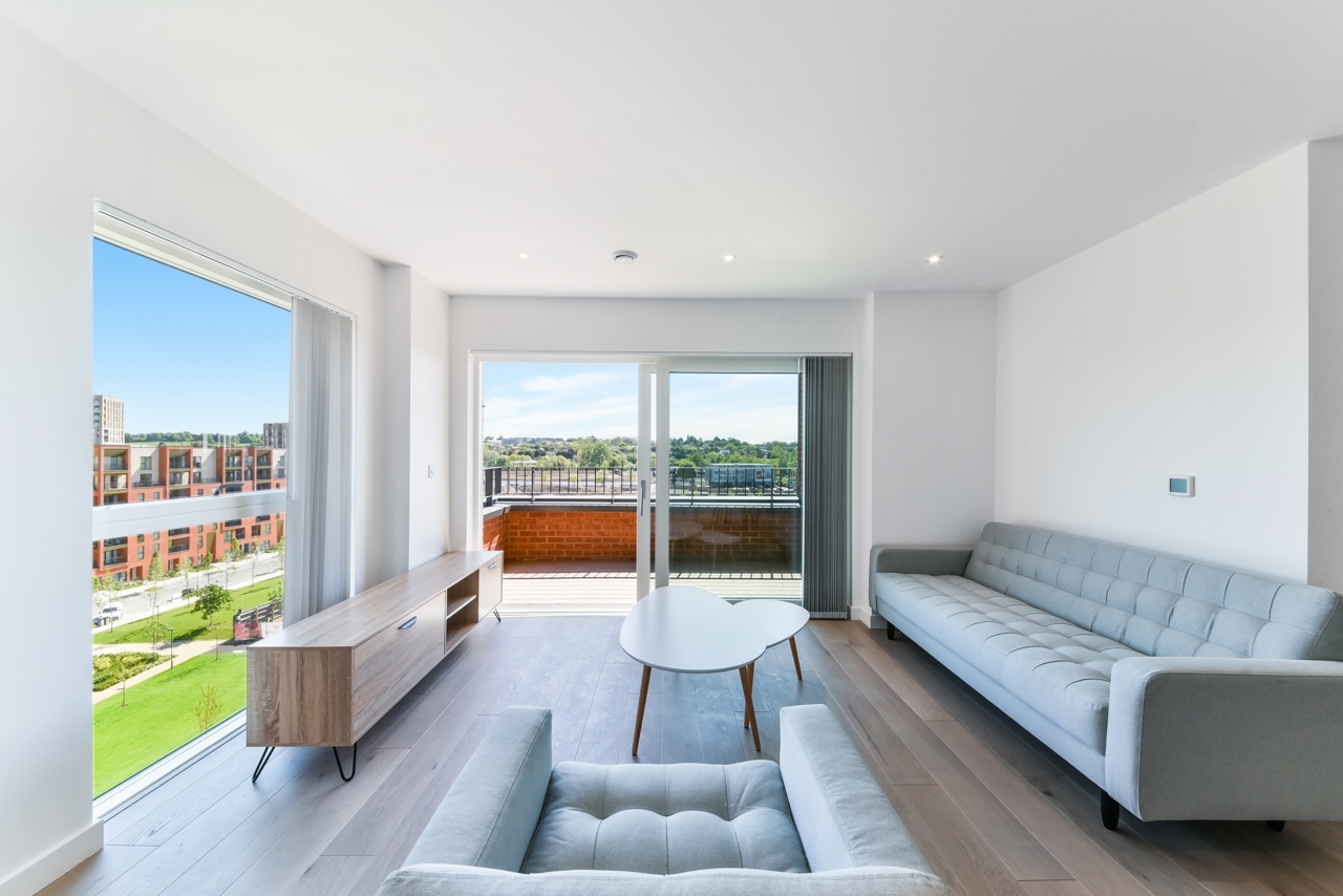 Luxury Two Bedroom Apartment – £2,210pcm – Thonrey Close, Colindale, London, NW9