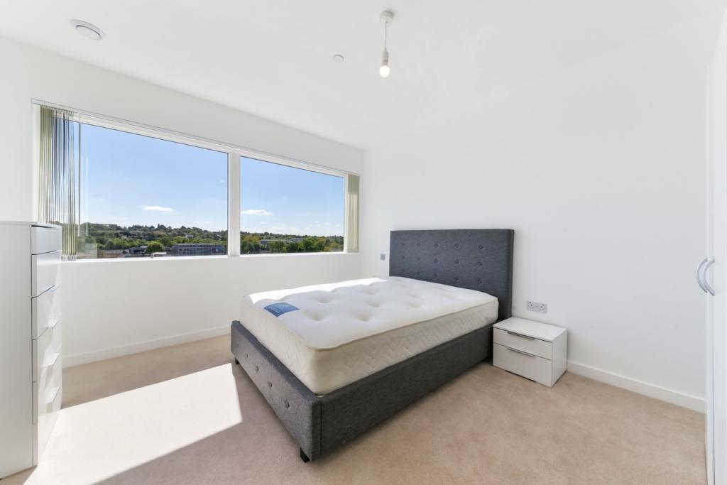 Luxury Two Bedroom Apartment – £2,210pcm – Thonrey Close, Colindale, London, NW9