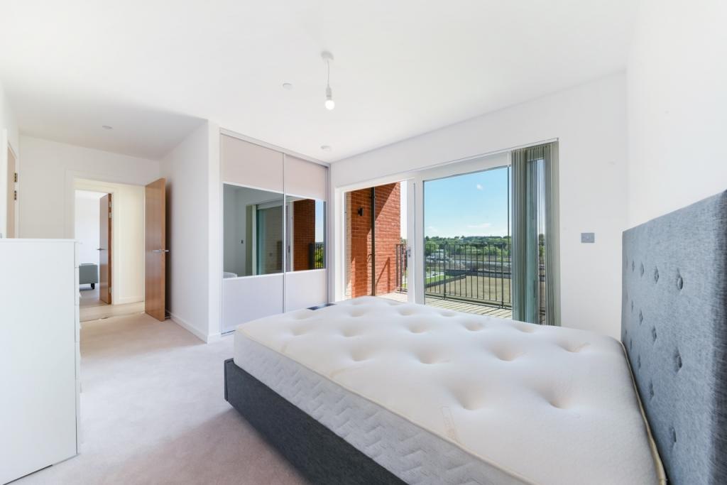 Luxury Two Bedroom Apartment – £2,210pcm – Thonrey Close, Colindale, London, NW9