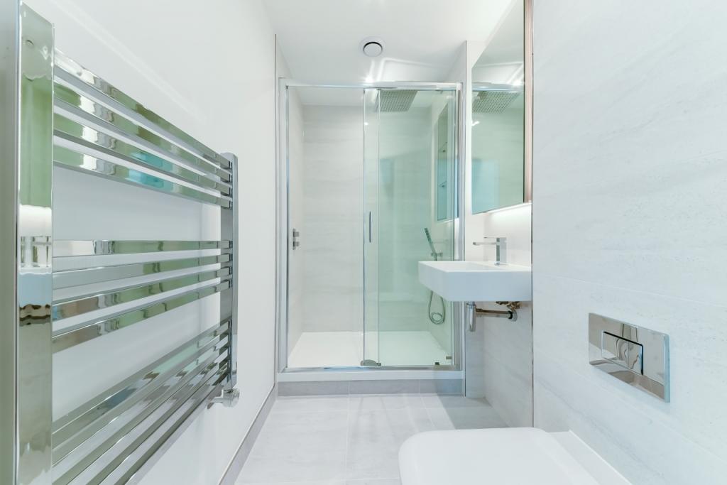 Luxury Two Bedroom Apartment – £2,210pcm – Thonrey Close, Colindale, London, NW9