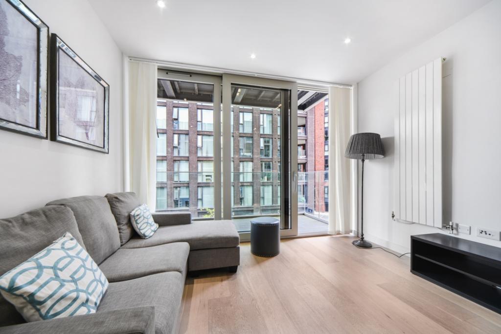 Stylish Two Bedroom Apartment – £2,708pcm – Admiralty Avenue, Docklands, London, E16