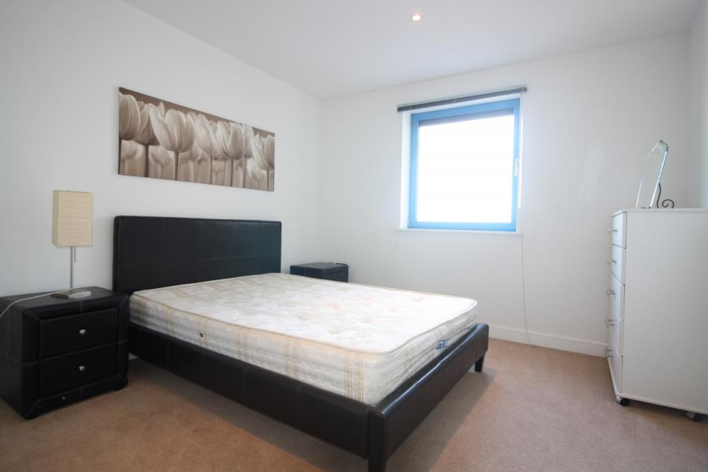 Luxury One Bedroom Apartment – £1,776pcm – Western Gateway, Royal Docks, London, E16