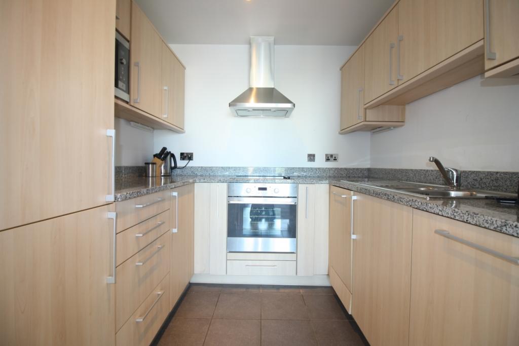 Luxury One Bedroom Apartment – £1,776pcm – Western Gateway, Royal Docks, London, E16