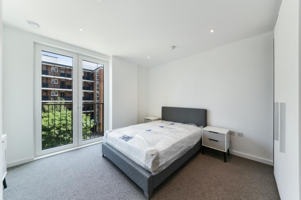 Bright One Bedroom Apartment – £2,535pcm – Sidney Street, Whitechapel, London, E1