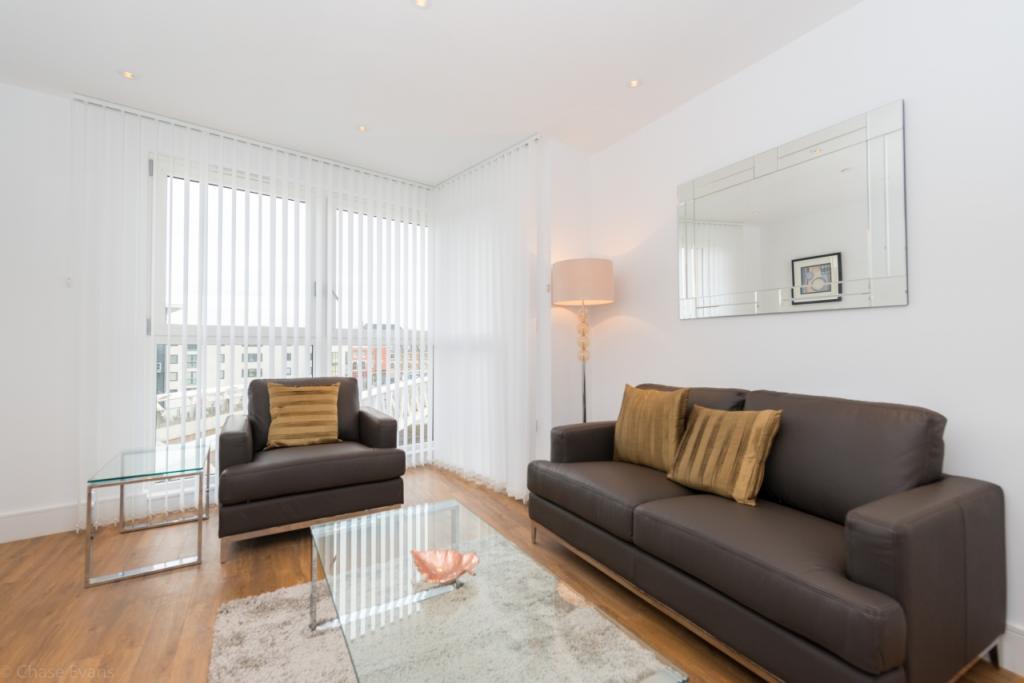 Luxury One-Bedroom Apartment – £2,123pcm – Queensland Road, Islington, London, N7