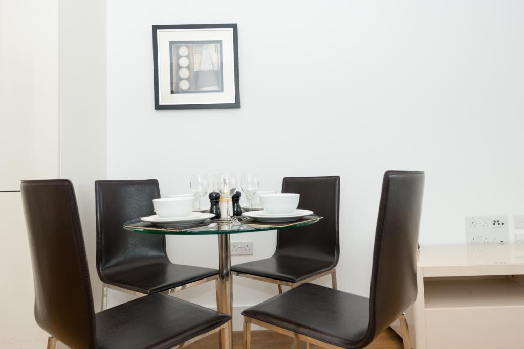 Luxury One-Bedroom Apartment – £2,123pcm – Queensland Road, Islington, London, N7