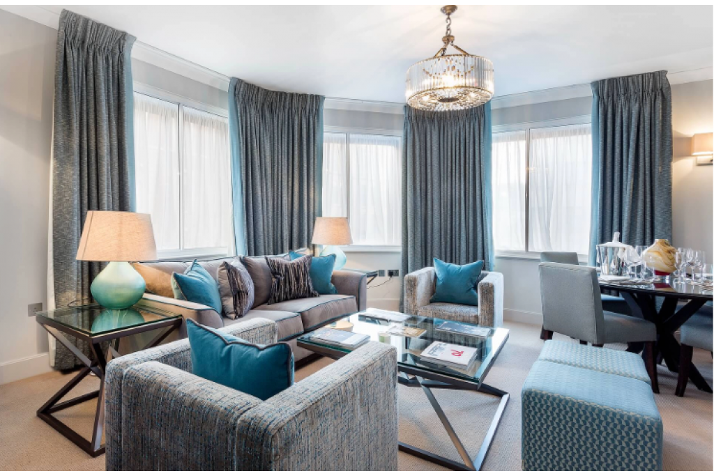 Superior Two Bedroom Apartment with Street View – £2,100 for 3 Nights