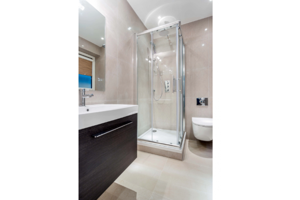 Deluxe Three Bedroom Apartment with Park View – £3,600 for 3 Nights
