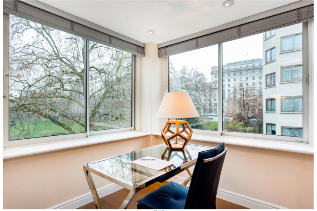 Deluxe Three Bedroom Apartment with Park View – £3,600 for 3 Nights
