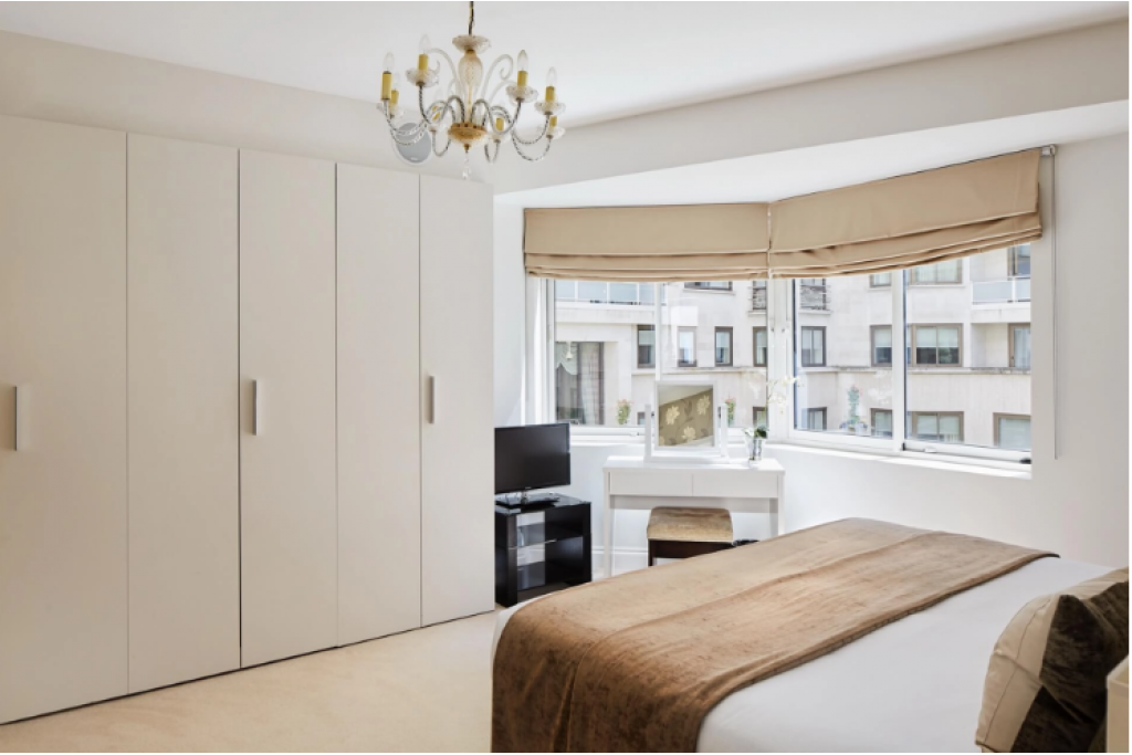 Duplex Three Bedroom Apartment with Garden View – £2,700 for 3 Nights