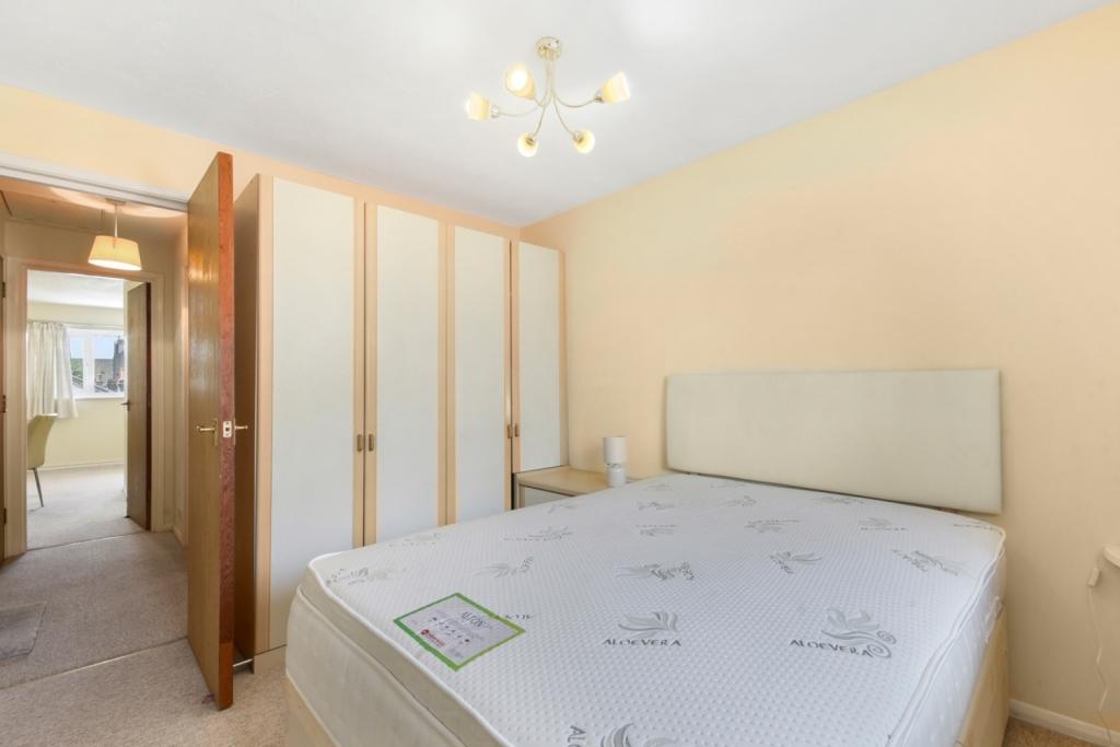 One Bedroom Apartment – £1,646.67pcm – Ambassador Square, Isle of Dogs, London, E14