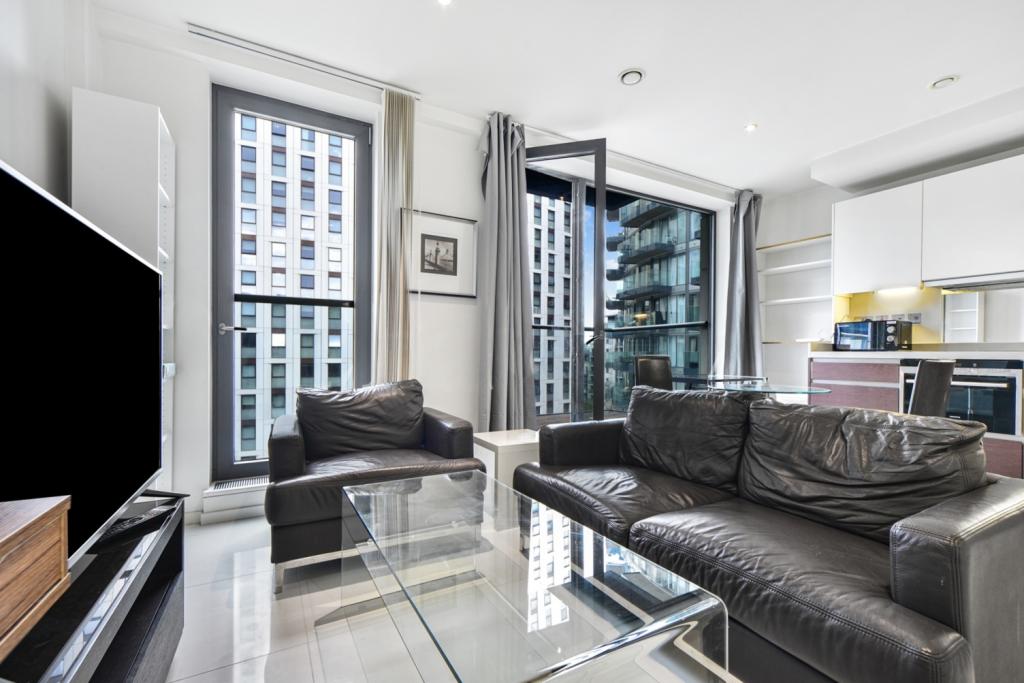 Baltimore Wharf, Canary Wharf, London, E14 – Studio Apartment to Rent – £2,231 pcm