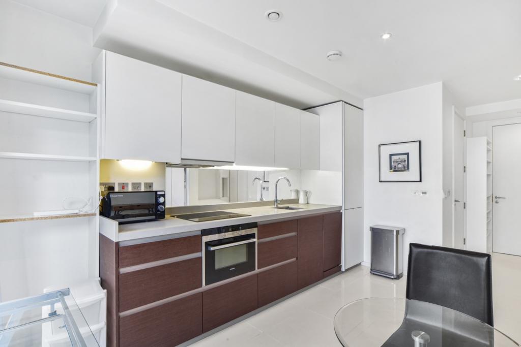 Baltimore Wharf, Canary Wharf, London, E14 – Studio Apartment to Rent – £2,231 pcm