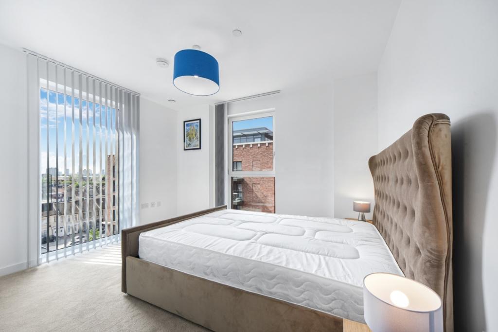 Thunderer Street, Upton Gardens, Newham, London, E13 – 1 Bedroom Apartment to Rent – £1,900 pcm