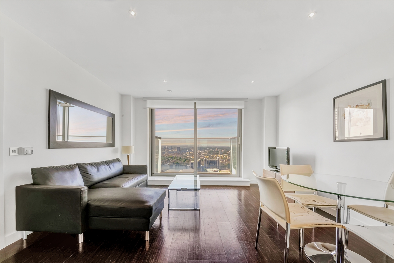 Pan Peninsula Square, Canary Wharf, London, E14 – 1 Bedroom Apartment – £2,708pcm