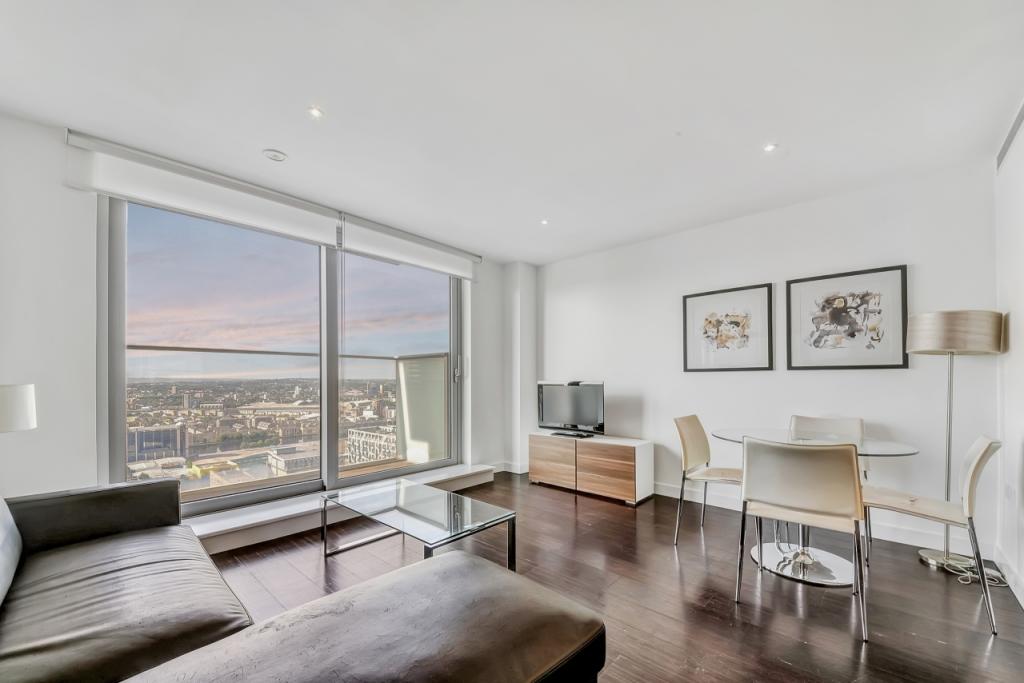 Pan Peninsula Square, Canary Wharf, London, E14 – 1 Bedroom Apartment – £2,708pcm