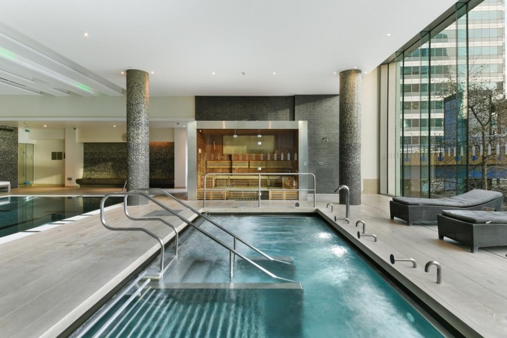 Pan Peninsula Square, Canary Wharf, London, E14 – 1 Bedroom Apartment – £2,708pcm