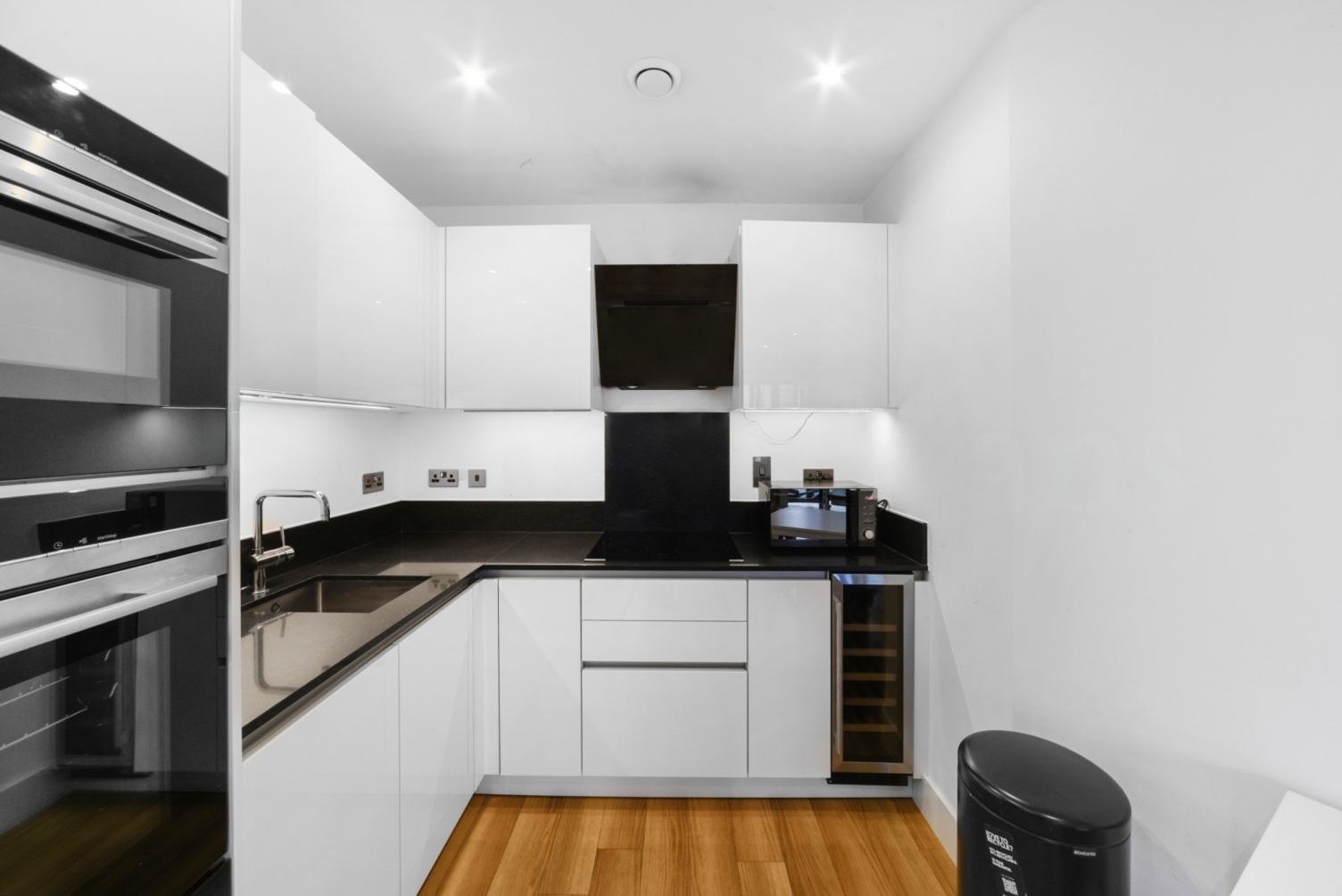 New Drum Street, Aldgate, London, E1 – £2,643pcm