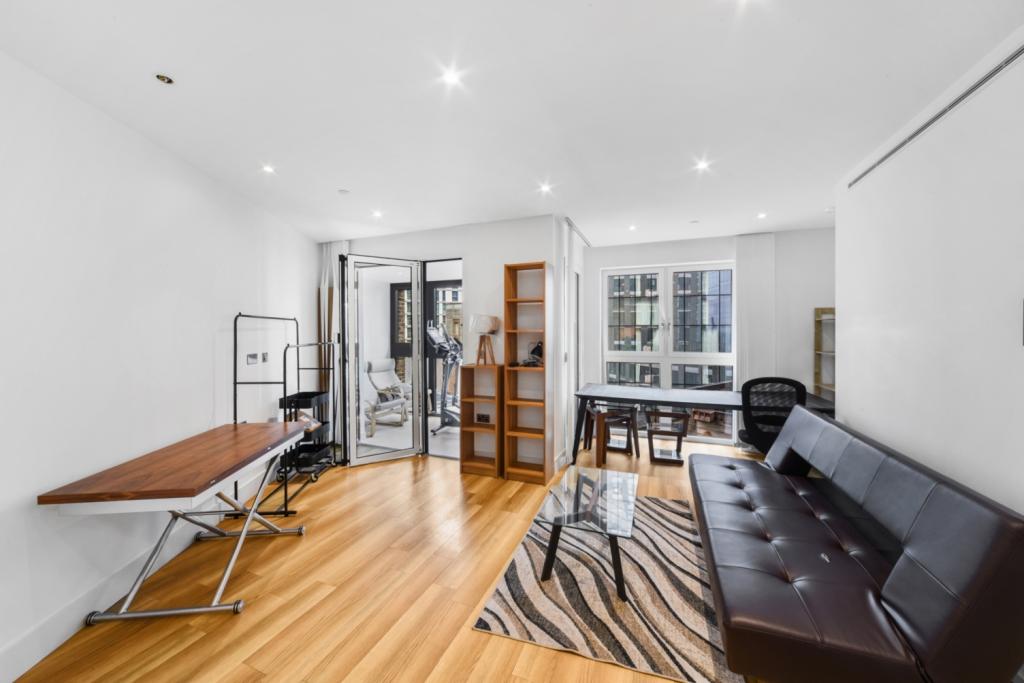 New Drum Street, Aldgate, London, E1 – £2,643pcm