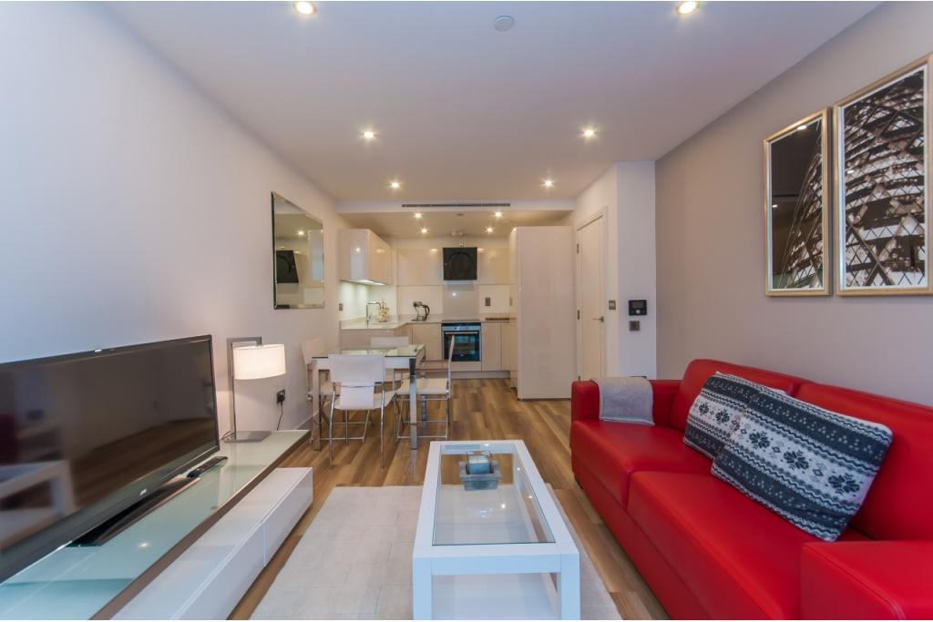 Modern One Bedroom Apartment – £2,600 pcm – Altitude Point, Alie Street, Aldgate, London (E1)