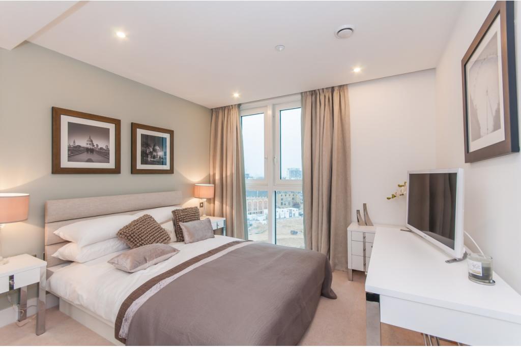 Modern One Bedroom Apartment – £2,600 pcm – Altitude Point, Alie Street, Aldgate, London (E1)