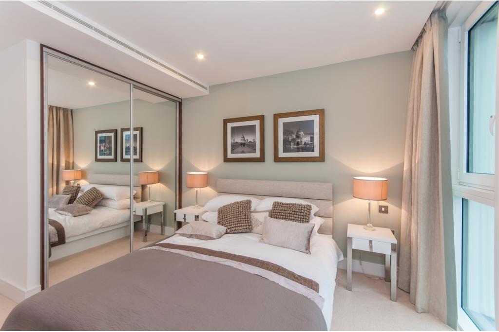 Modern One Bedroom Apartment – £2,600 pcm – Altitude Point, Alie Street, Aldgate, London (E1)